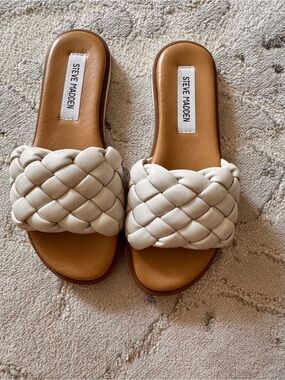 Steve Madden Braided Slide Sandals in Cream/Tan